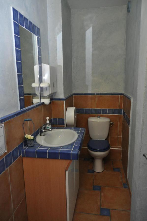 Les Mimosas Hotel Lunel  Kamer foto