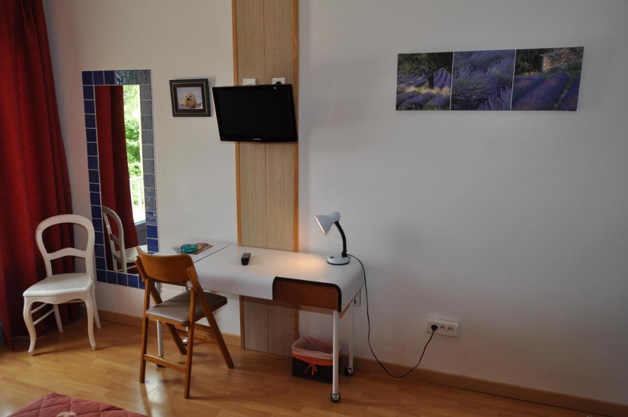 Les Mimosas Hotel Lunel  Kamer foto